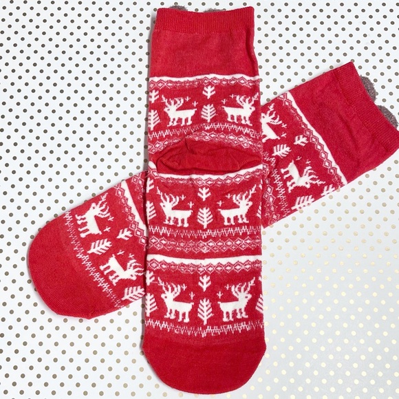 Kawaii Winter / Holiday Teddy Bear Socks - 1 Pair - Cute Red Christmas Socks - Picture 2 of 3